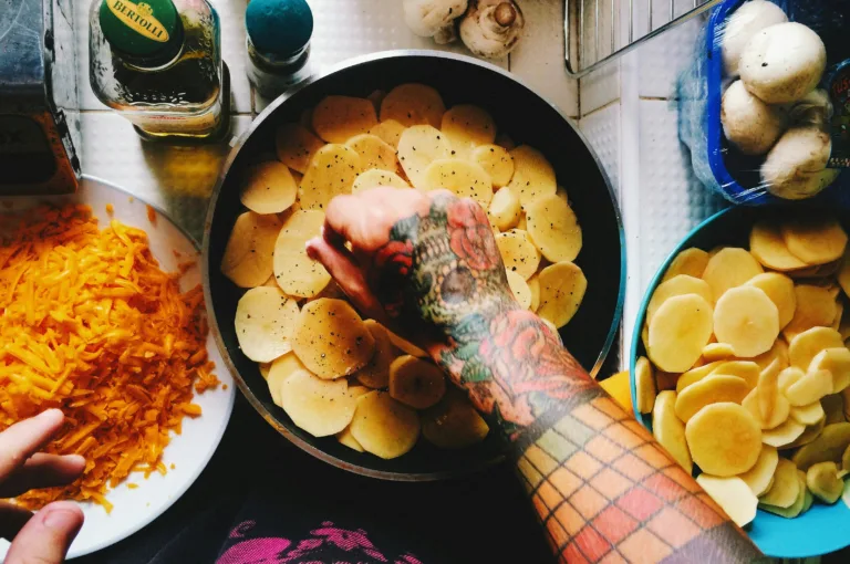 foods to eat and avoid after tattoo