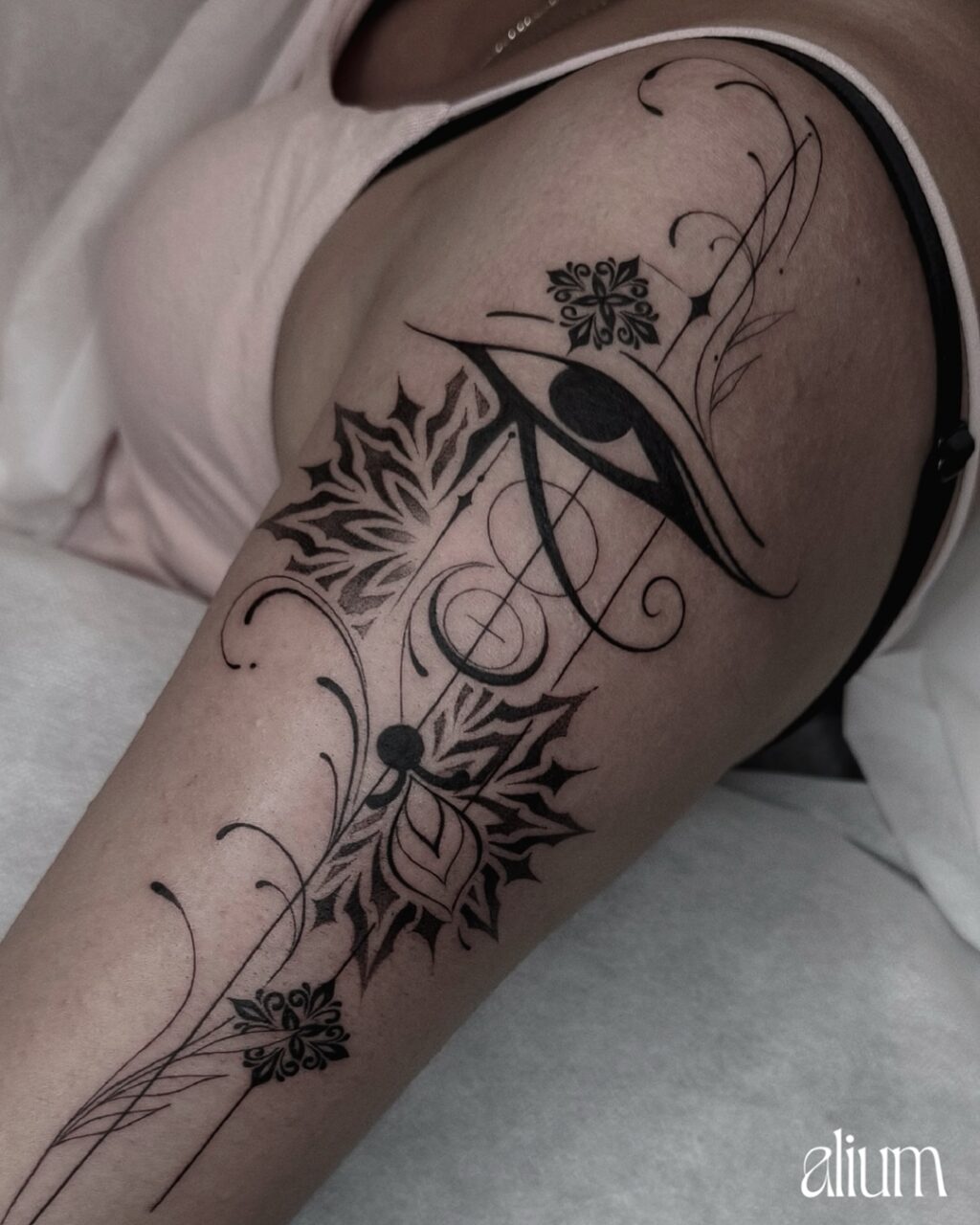 Instagram post from aliumtattoostudio. This post is in position 1.