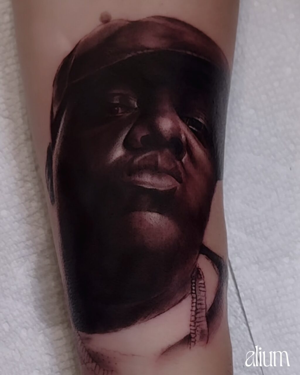 Instagram post from aliumtattoostudio. This post is in position 1.