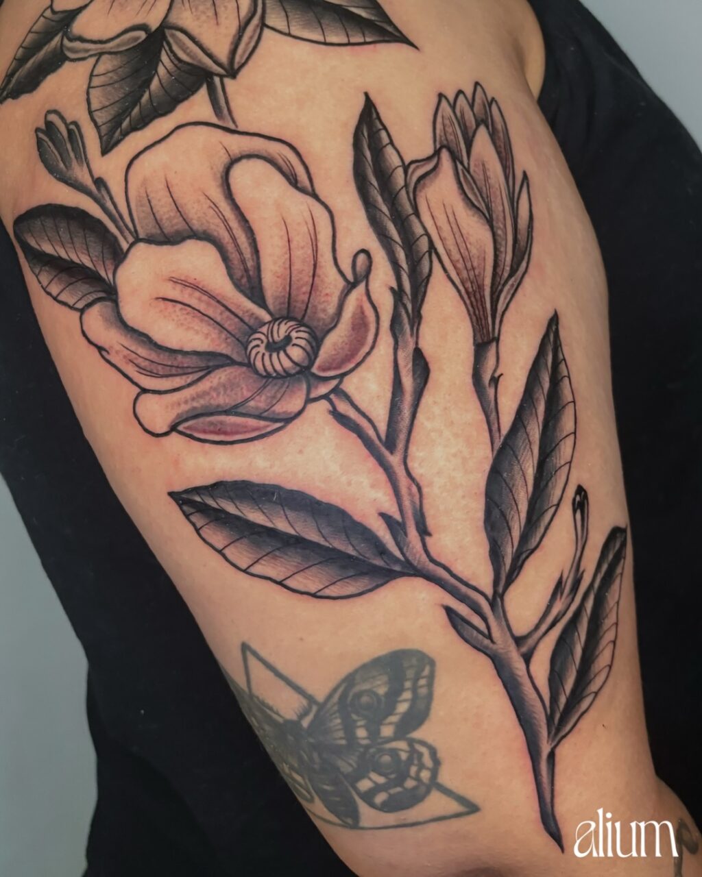 Instagram post from aliumtattoostudio. This post is in position 1.