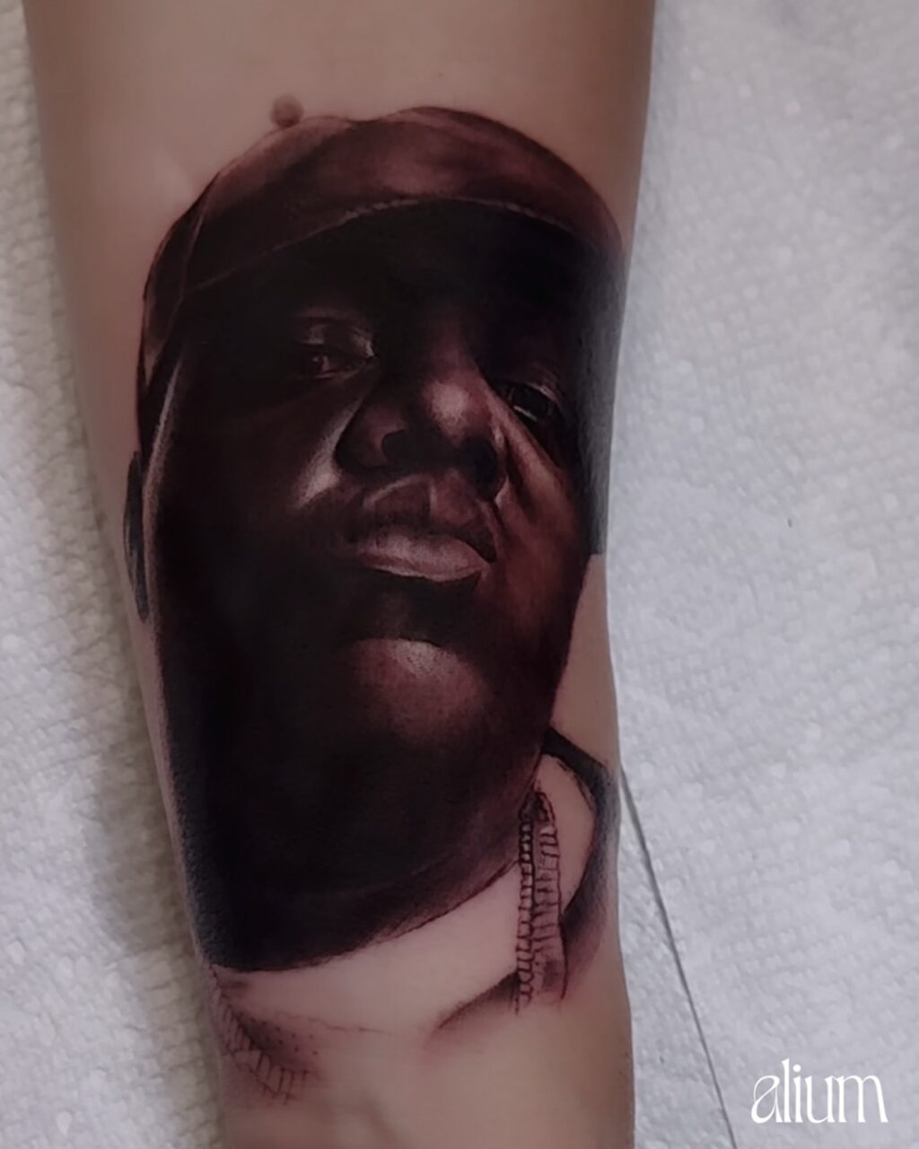 Instagram post from aliumtattoostudio. This post is in position 0.