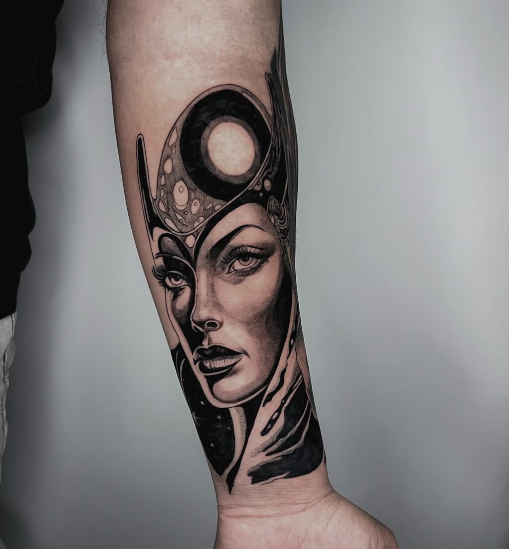 Instagram post from aliumtattoostudio. This post is in position 1.