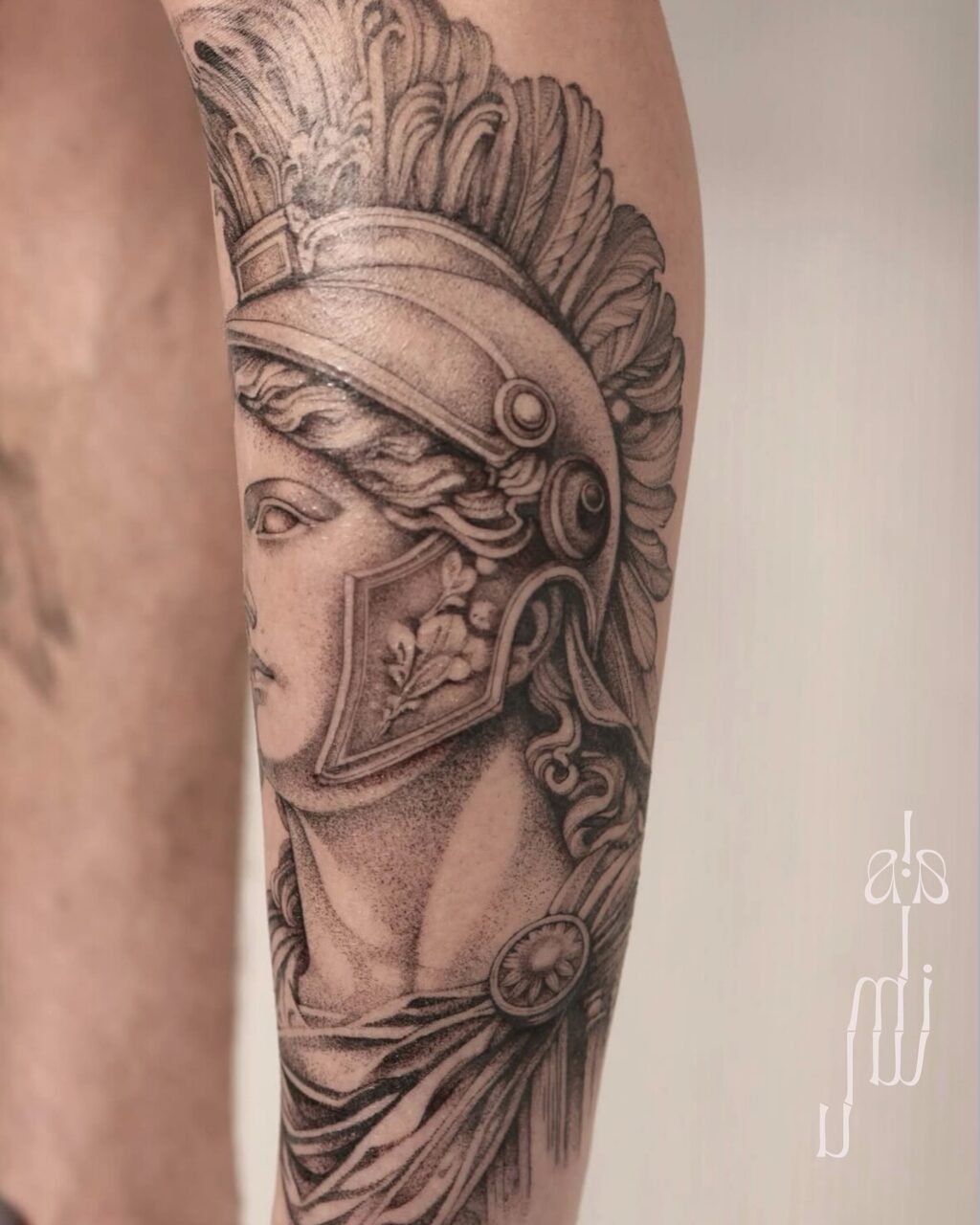 Instagram post from aliumtattoostudio. This post is in position 0.