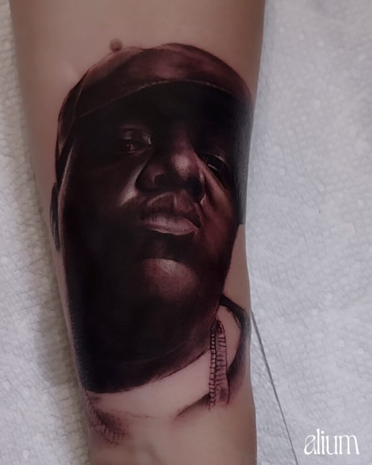 Instagram post from aliumtattoostudio. This post is in position 15.