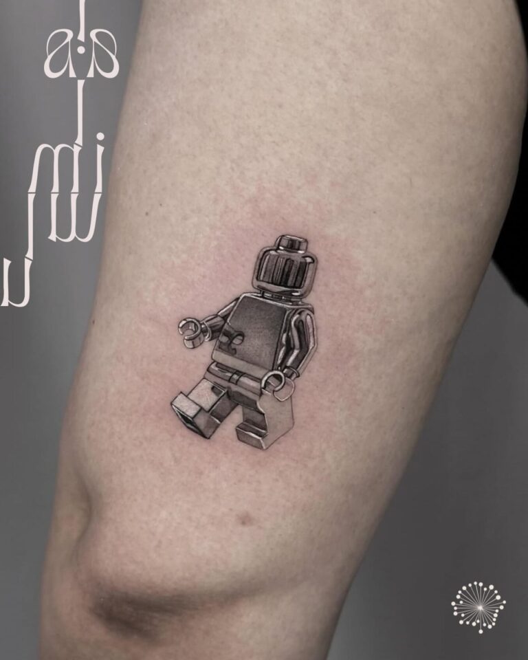 Instagram post from aliumtattoostudio. This post is in position 5.